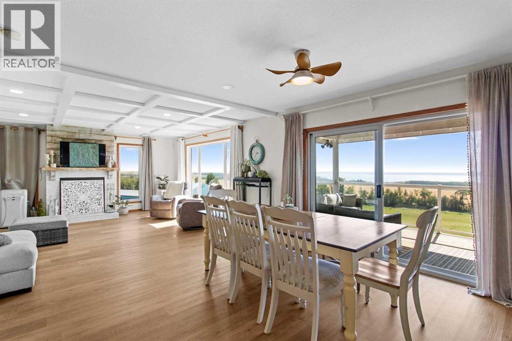 40017 RR23, Rural Lacombe County