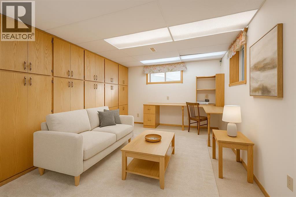 301 Riverview Green, Cochrane