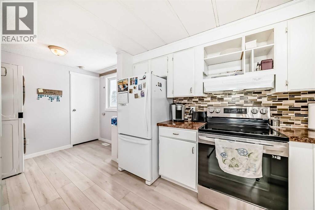 Single Family House Mobile Home for Sale in  Burroughs Place NE Monterey Park Calgary 