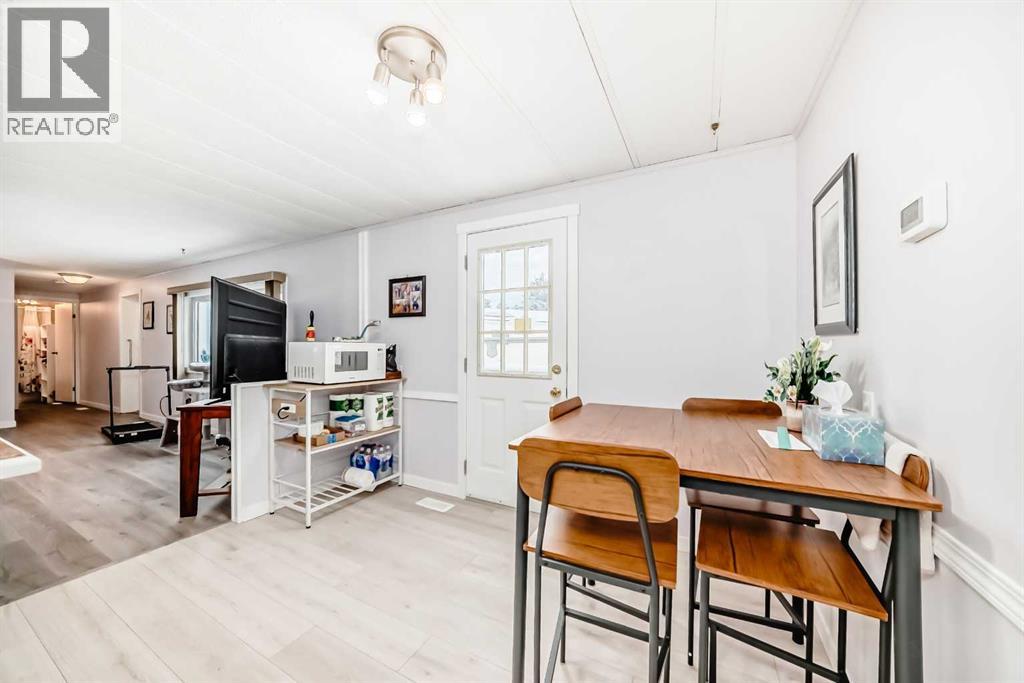 Single Family House Mobile Home for Sale in  Burroughs Place NE Monterey Park Calgary 