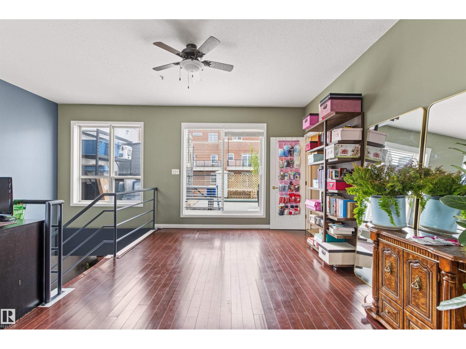 #417 10717 83 AV NW - 31