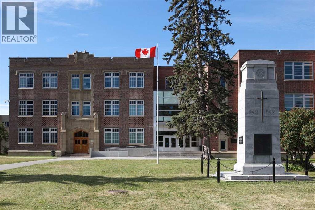 Single Family House for Sale in    Street SW South Calgary Calgary 