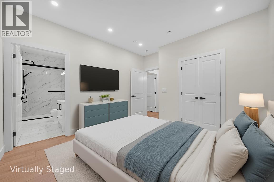 1 3090 VANNESS AVENUE, Vancouver