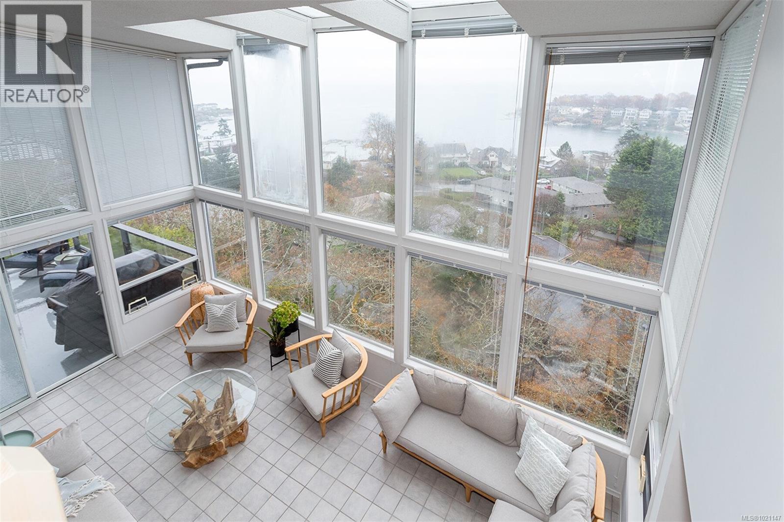  117 Barkley Terrace, Oak Bay