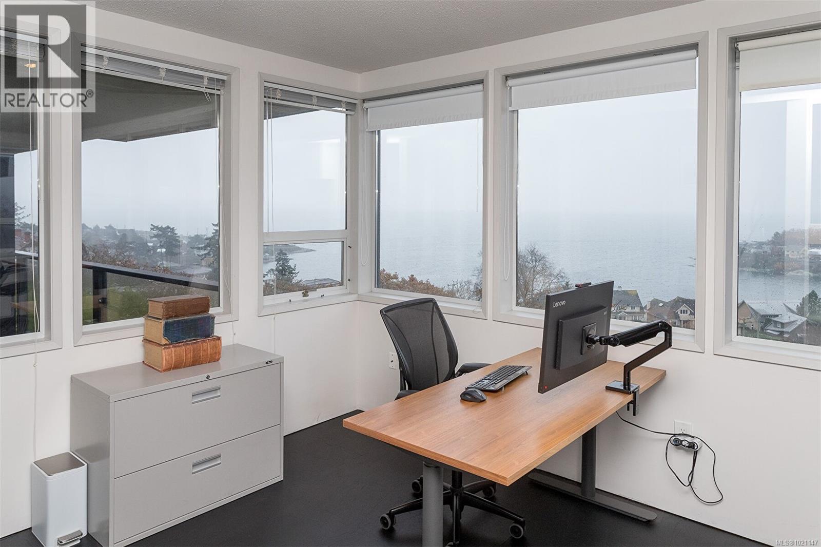  117 Barkley Terrace, Oak Bay