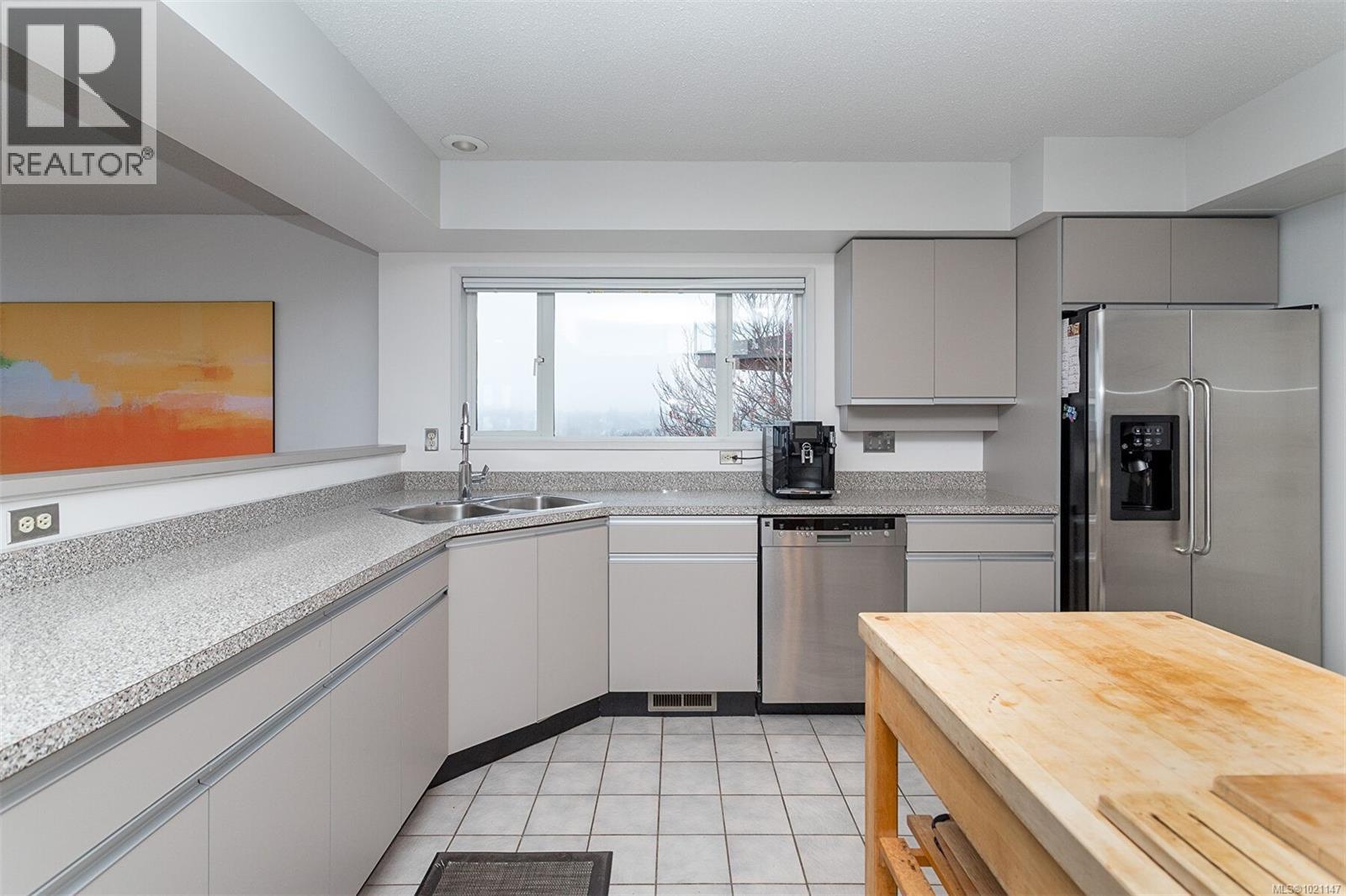  117 Barkley Terrace, Oak Bay