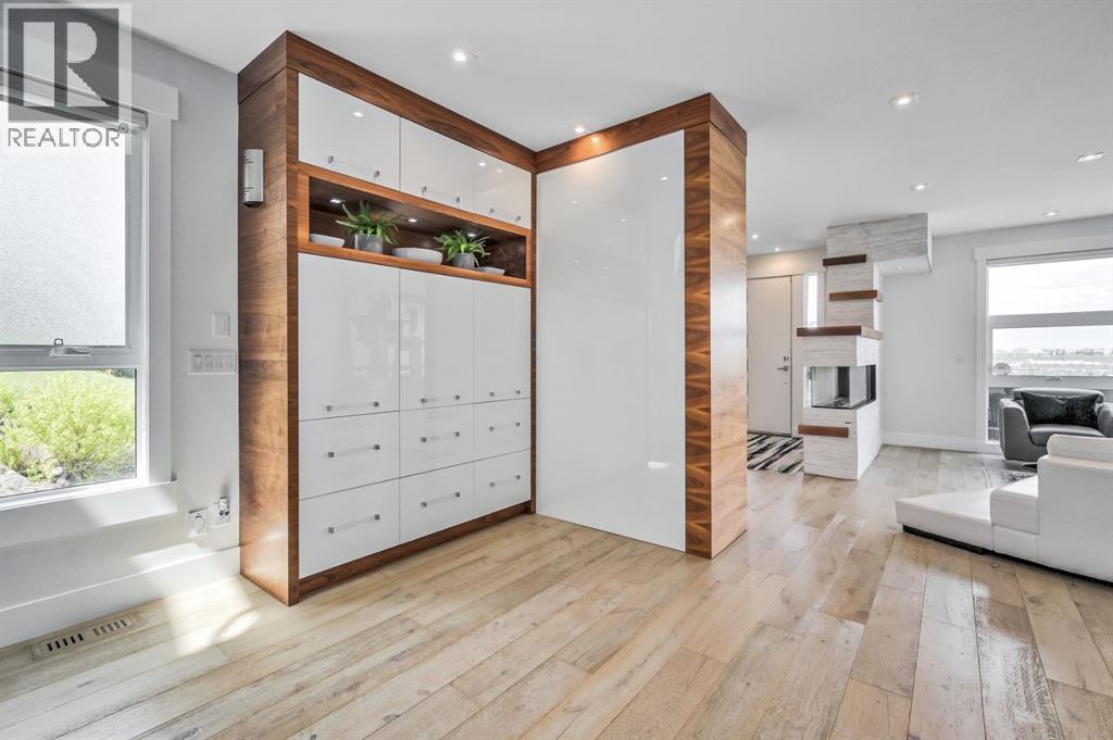 Single Family House for Sale in   Avenue NE Winston Heights/Mountview Calgary 