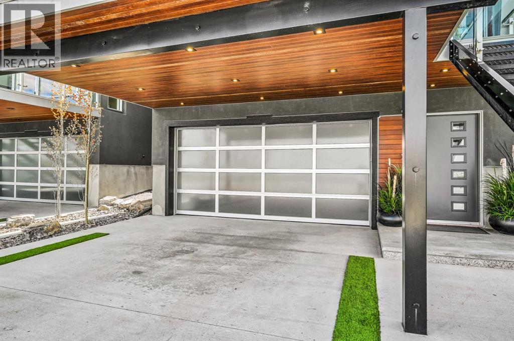 Single Family House for Sale in   Avenue NE Winston Heights/Mountview Calgary 