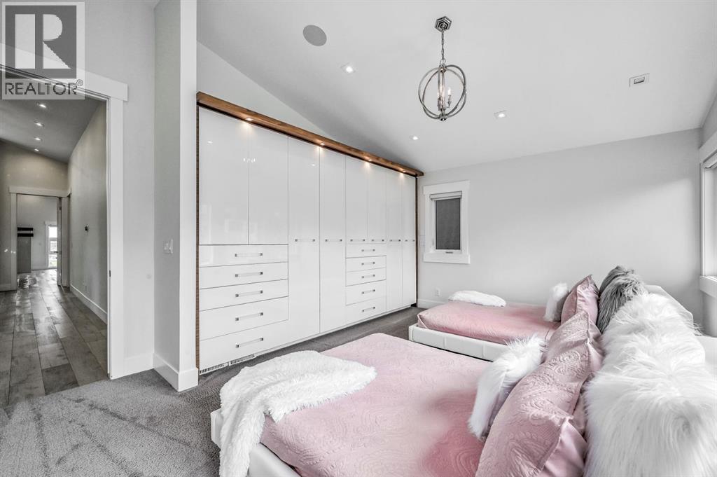 Single Family House for Sale in   Avenue NE Winston Heights/Mountview Calgary 