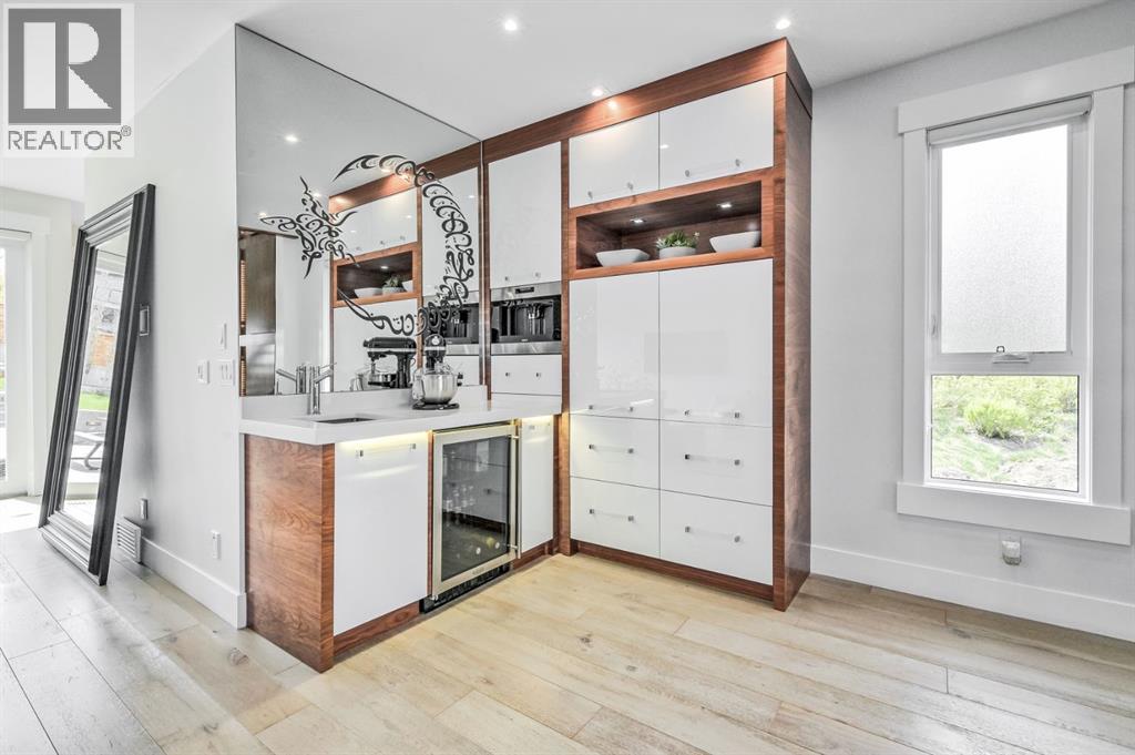 Single Family House for Sale in   Avenue NE Winston Heights/Mountview Calgary 