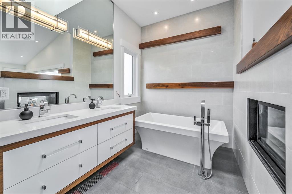 Single Family House for Sale in   Avenue NE Winston Heights/Mountview Calgary 