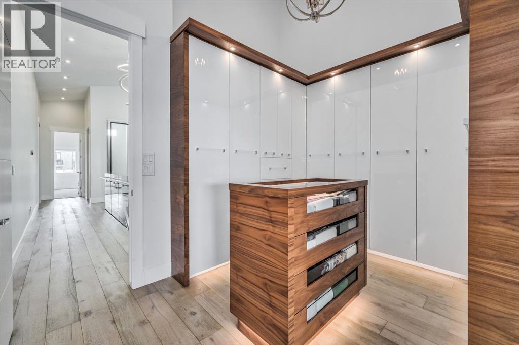 Single Family House for Sale in   Avenue NE Winston Heights/Mountview Calgary 