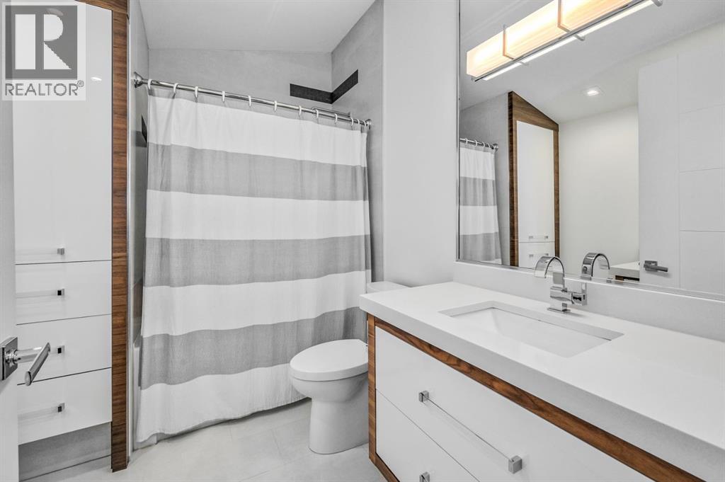 Single Family House for Sale in   Avenue NE Winston Heights/Mountview Calgary 