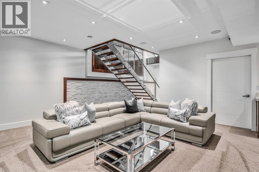 Single Family House for Sale in   Avenue NE Winston Heights/Mountview Calgary 