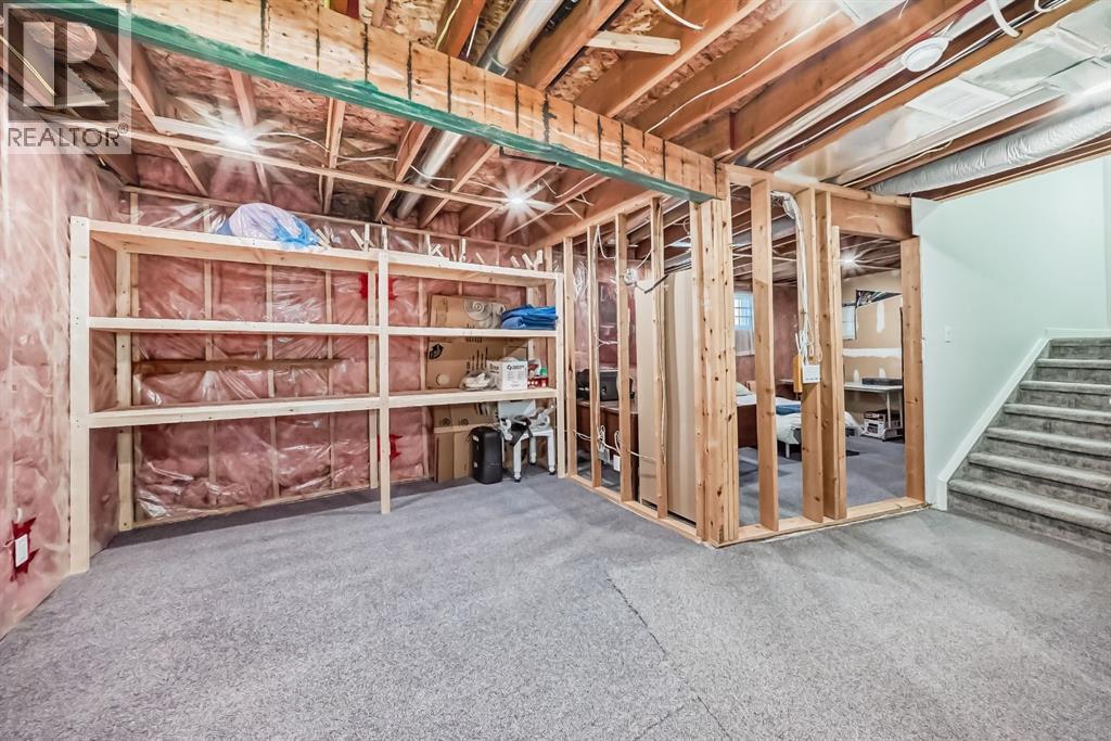 Single Family House for Sale in  Sandringham Place NW Sandstone Valley Calgary 