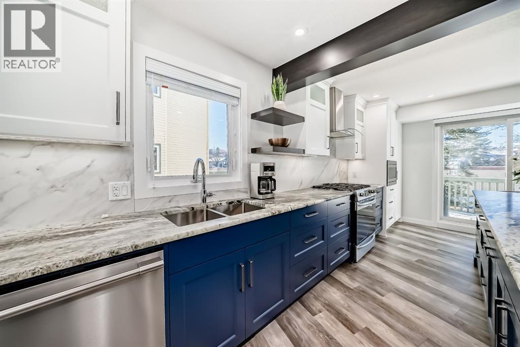 Single Family House for Sale in  Sandringham Place NW Sandstone Valley Calgary 