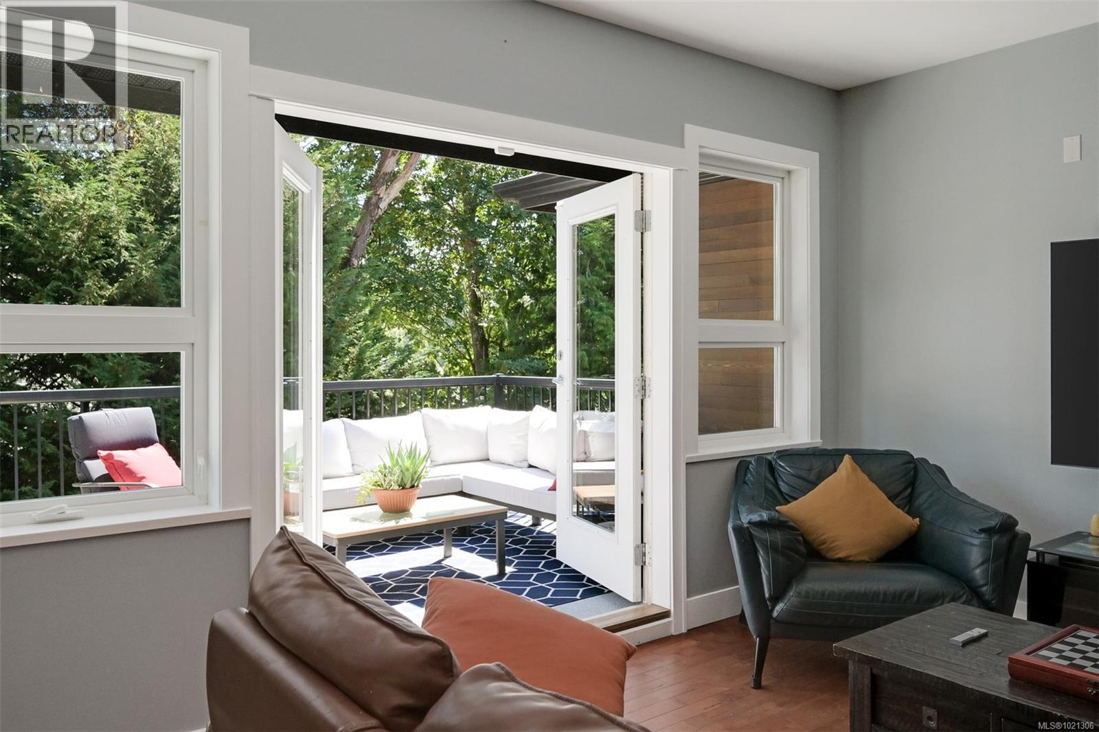  6799 Jedora Drive, Central Saanich