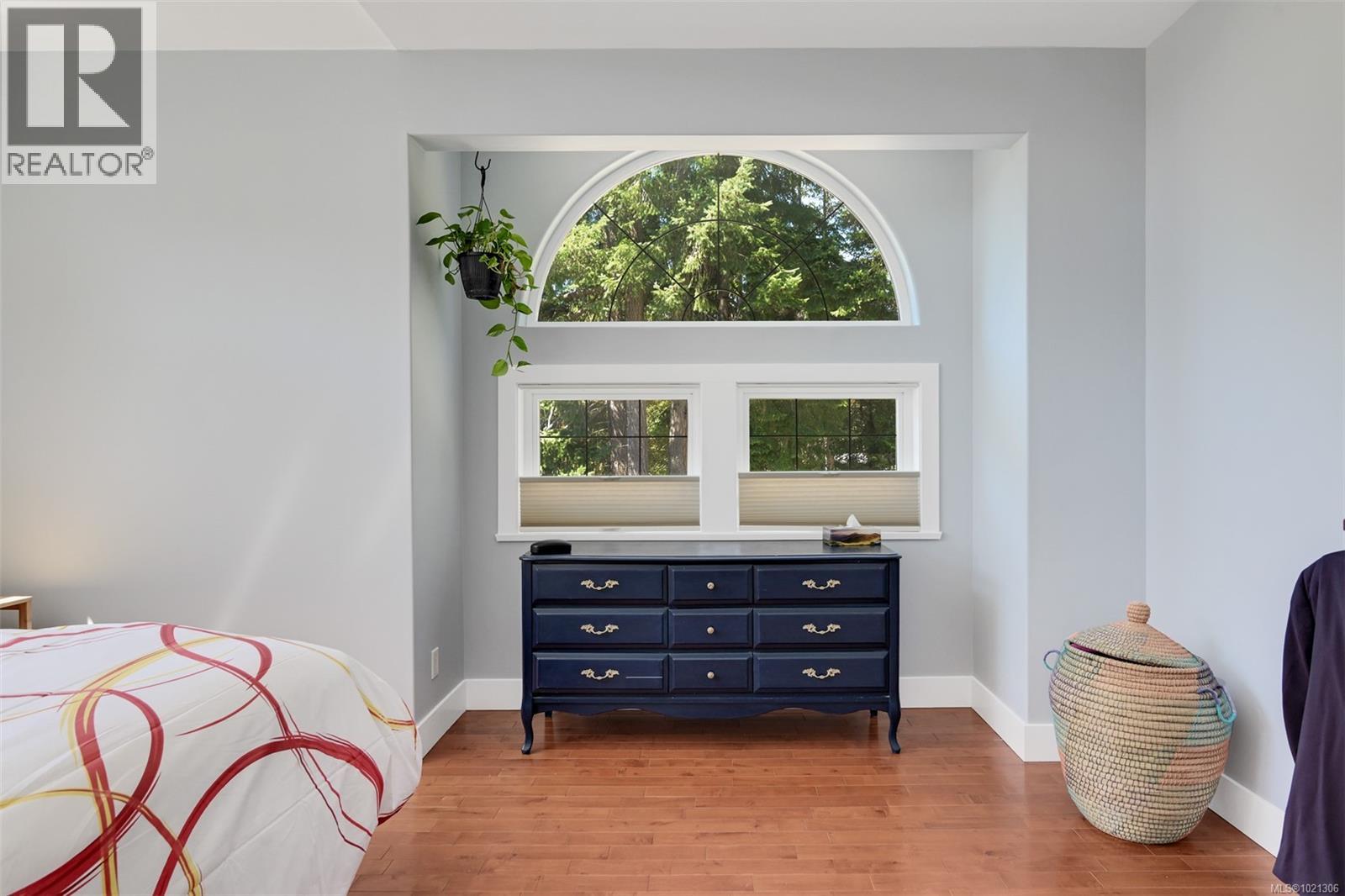  6799 Jedora Drive, Central Saanich