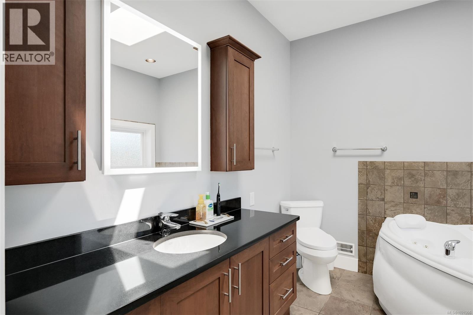  6799 Jedora Drive, Central Saanich