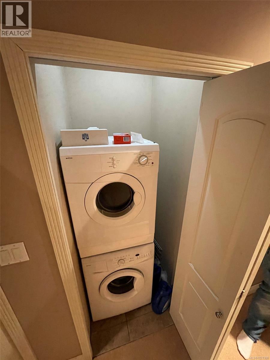  6799 Jedora Drive, Central Saanich