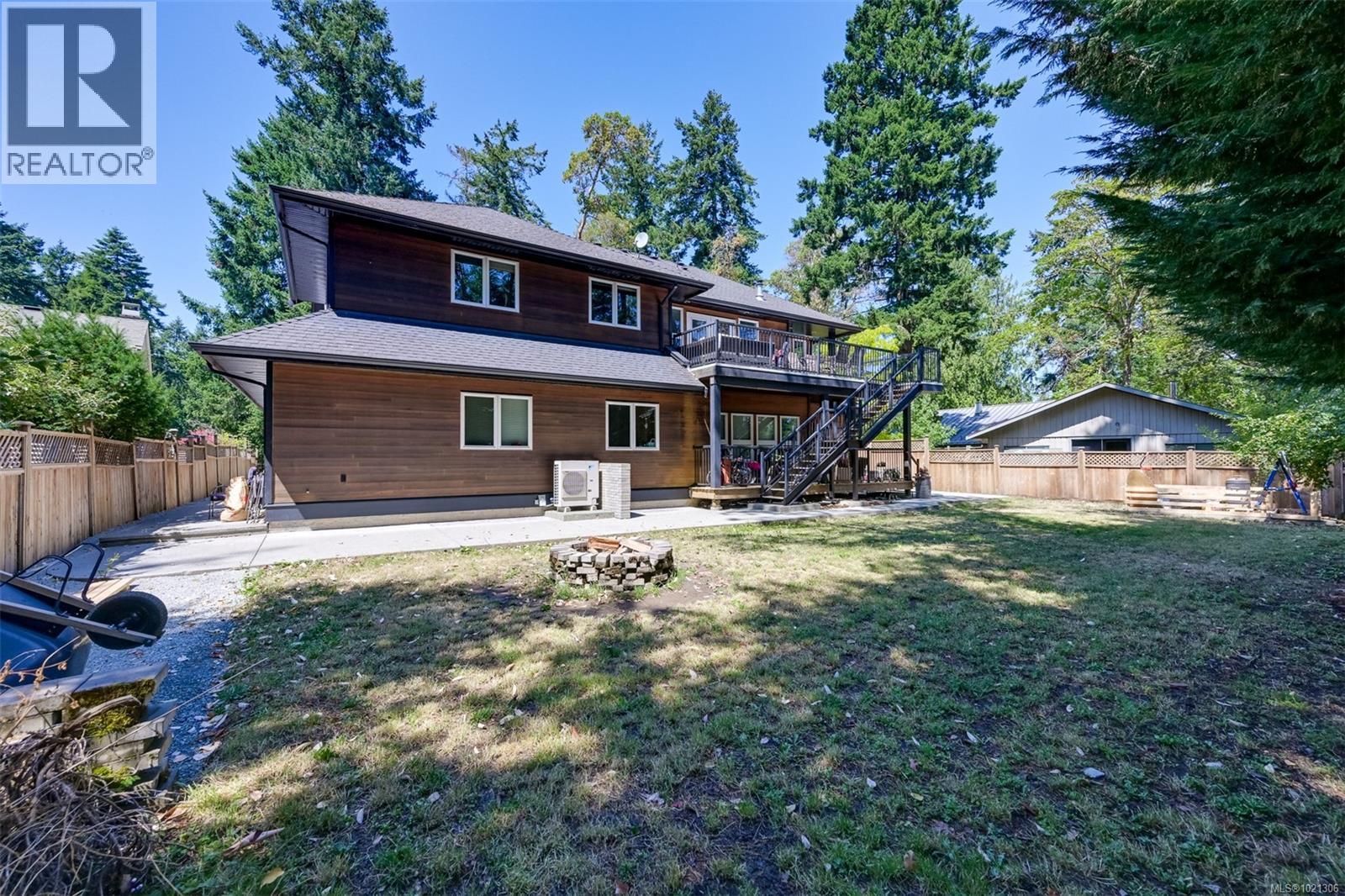  6799 Jedora Drive, Central Saanich