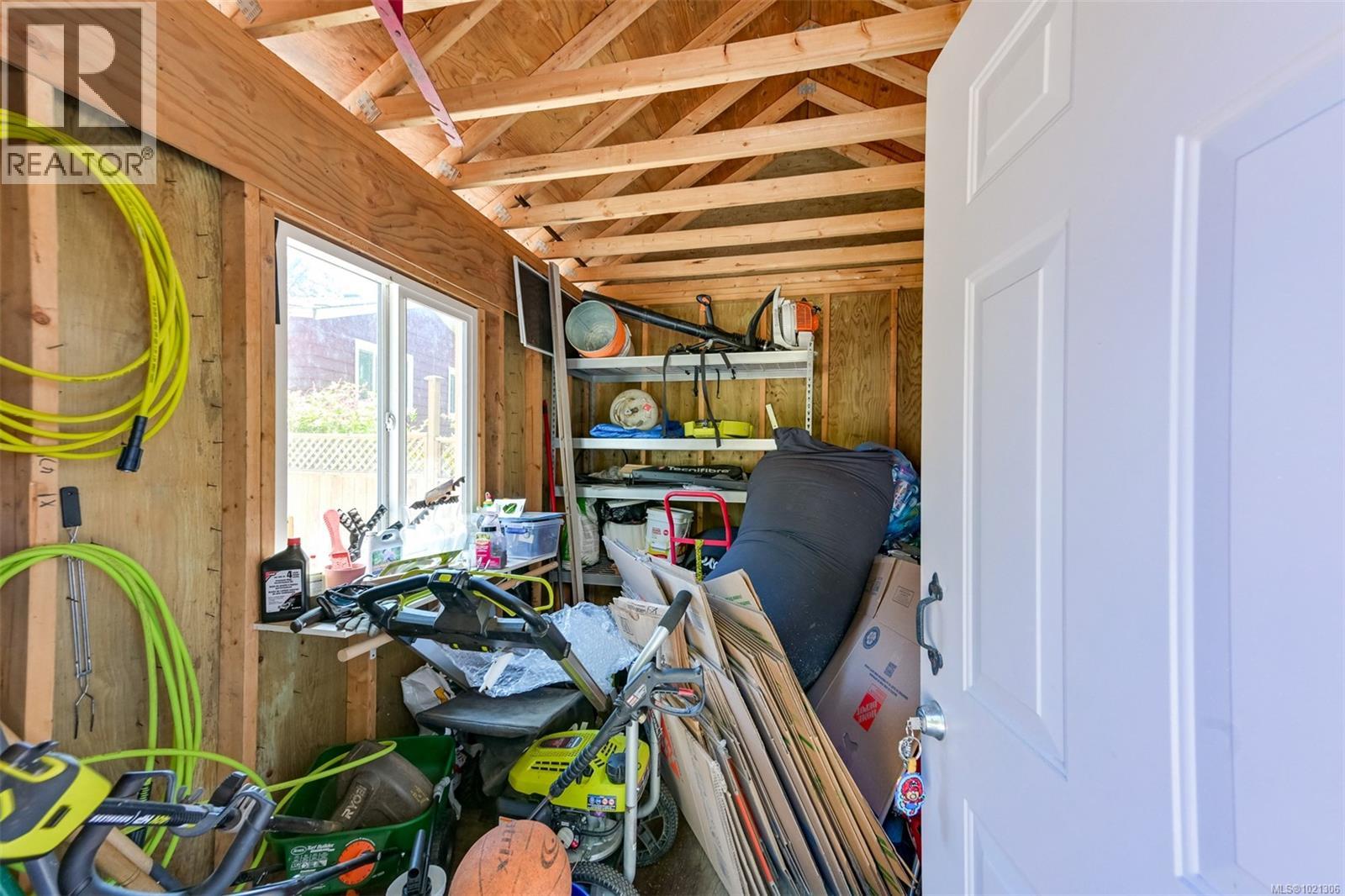  6799 Jedora Drive, Central Saanich