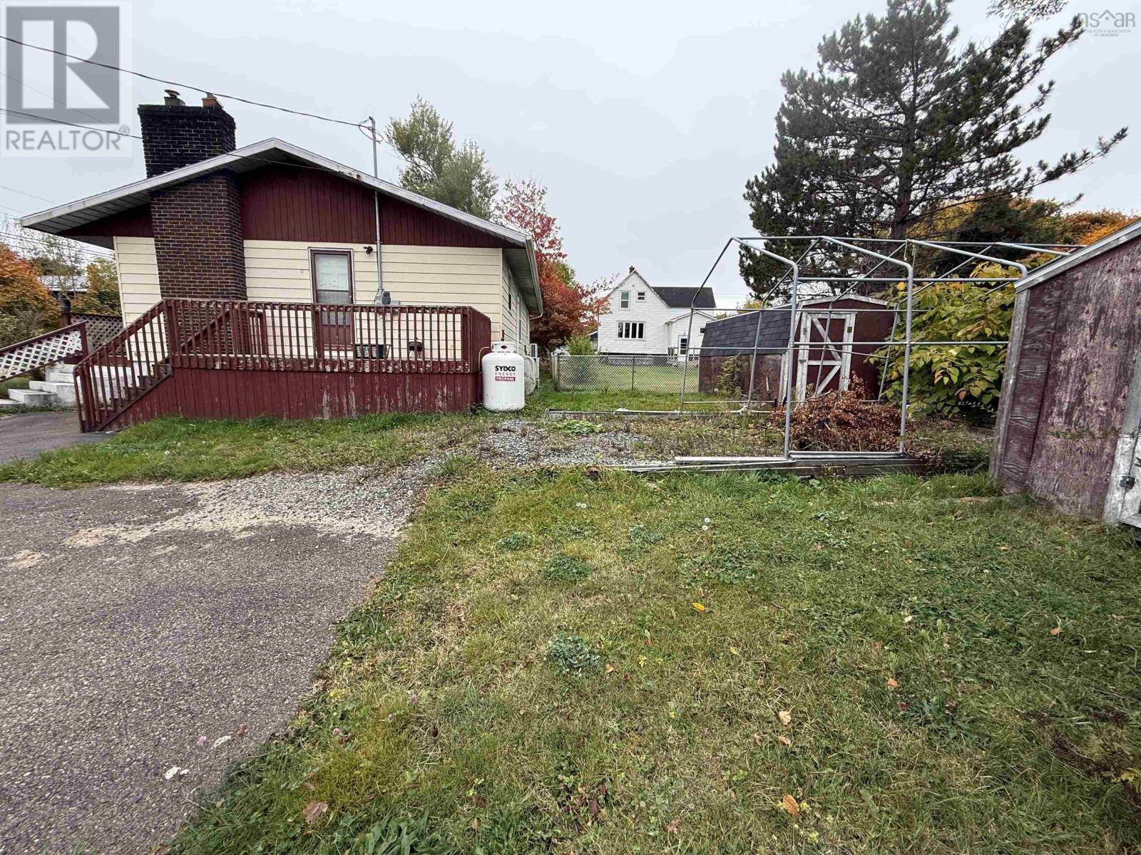 Property 33 of 44 of 130 Upper Mclean Street