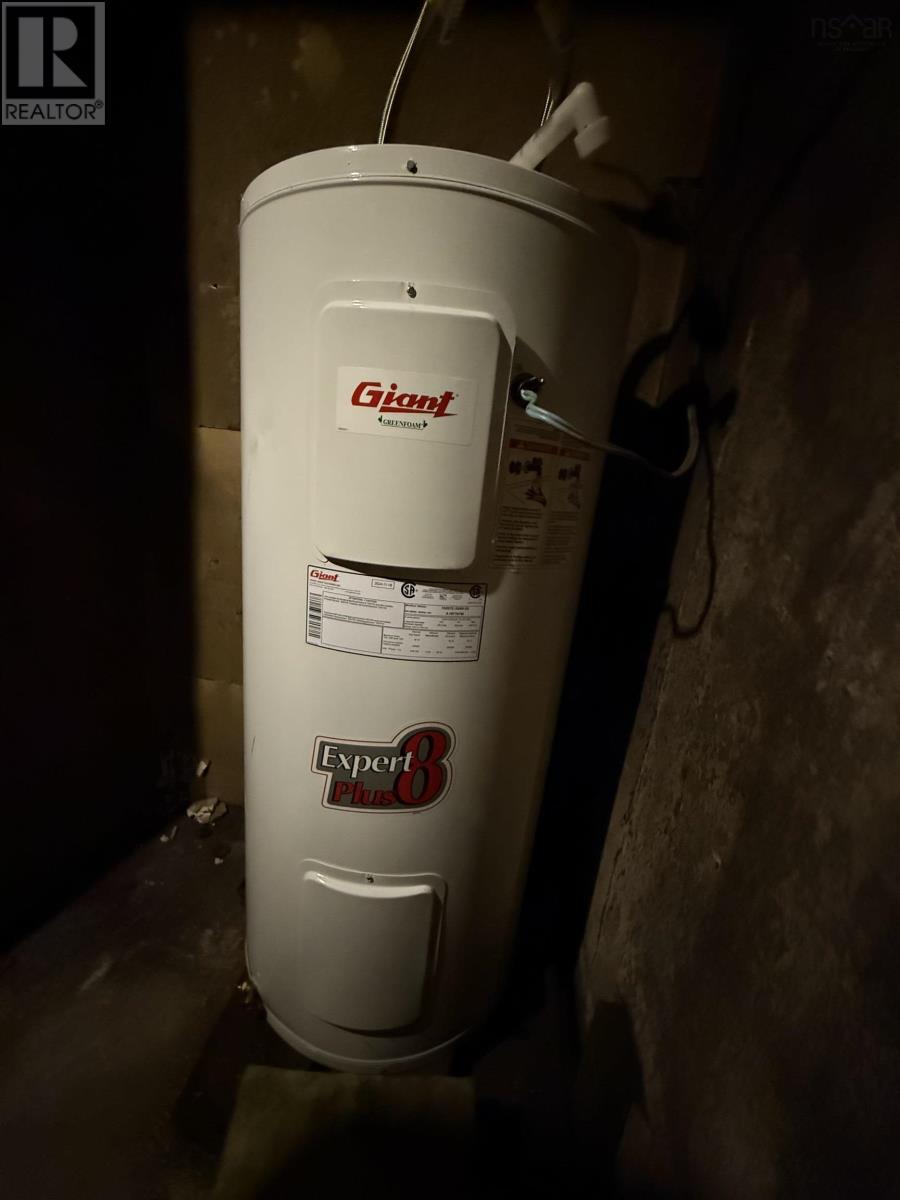 Property 5 of 44 of 130 Upper Mclean Street