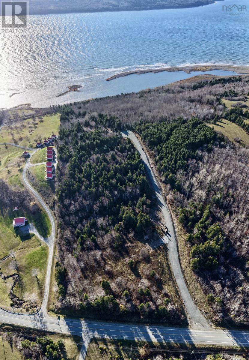 Property 5 of 18 of Lot 12 No 19 Highway