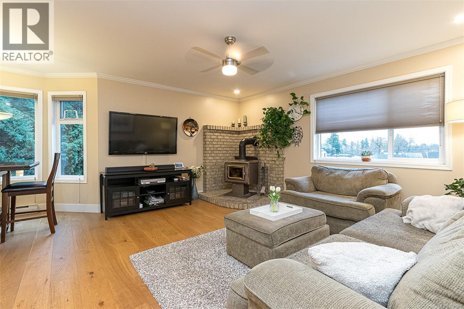  4213 Westervelt Place, Saanich