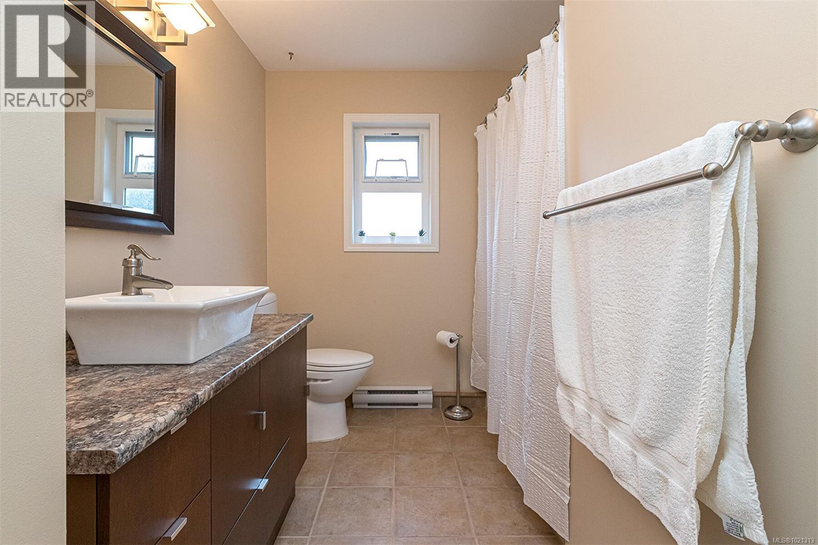  4213 Westervelt Place, Saanich