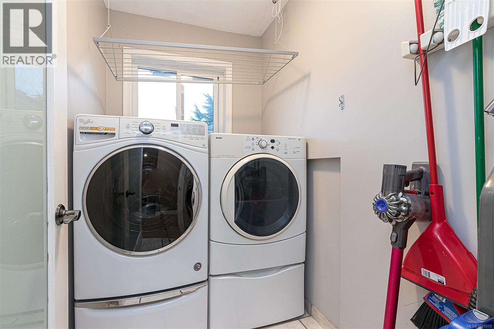  4213 Westervelt Place, Saanich