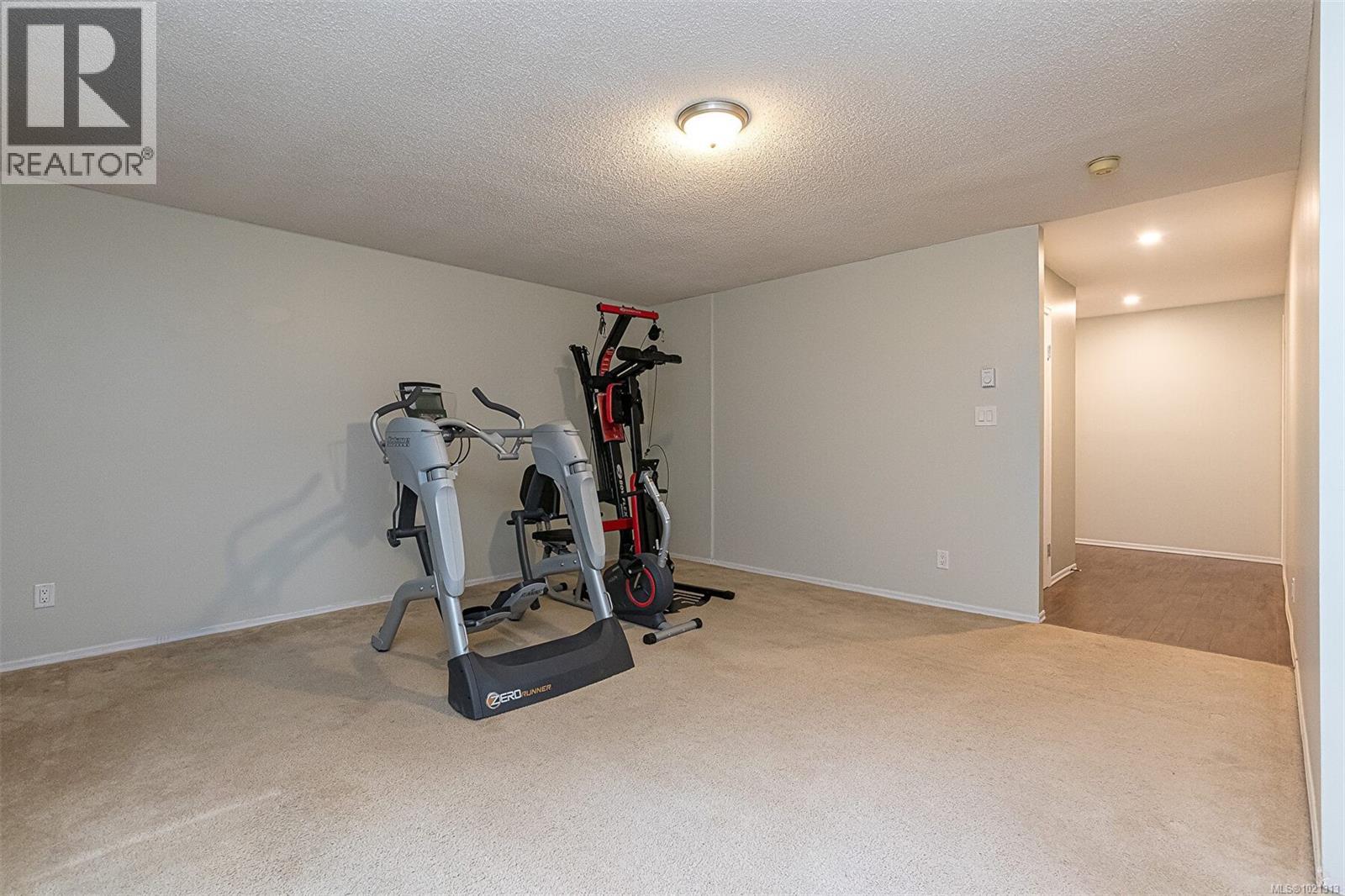  4213 Westervelt Place, Saanich