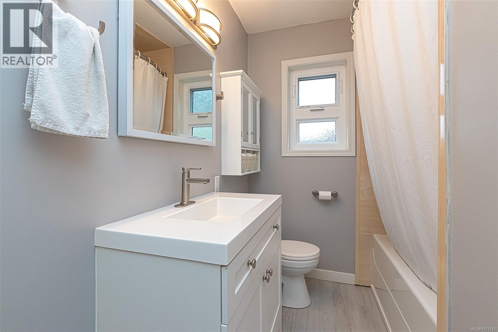  4213 Westervelt Place, Saanich