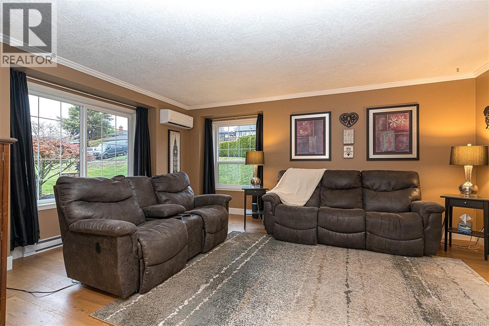  4213 Westervelt Place, Saanich