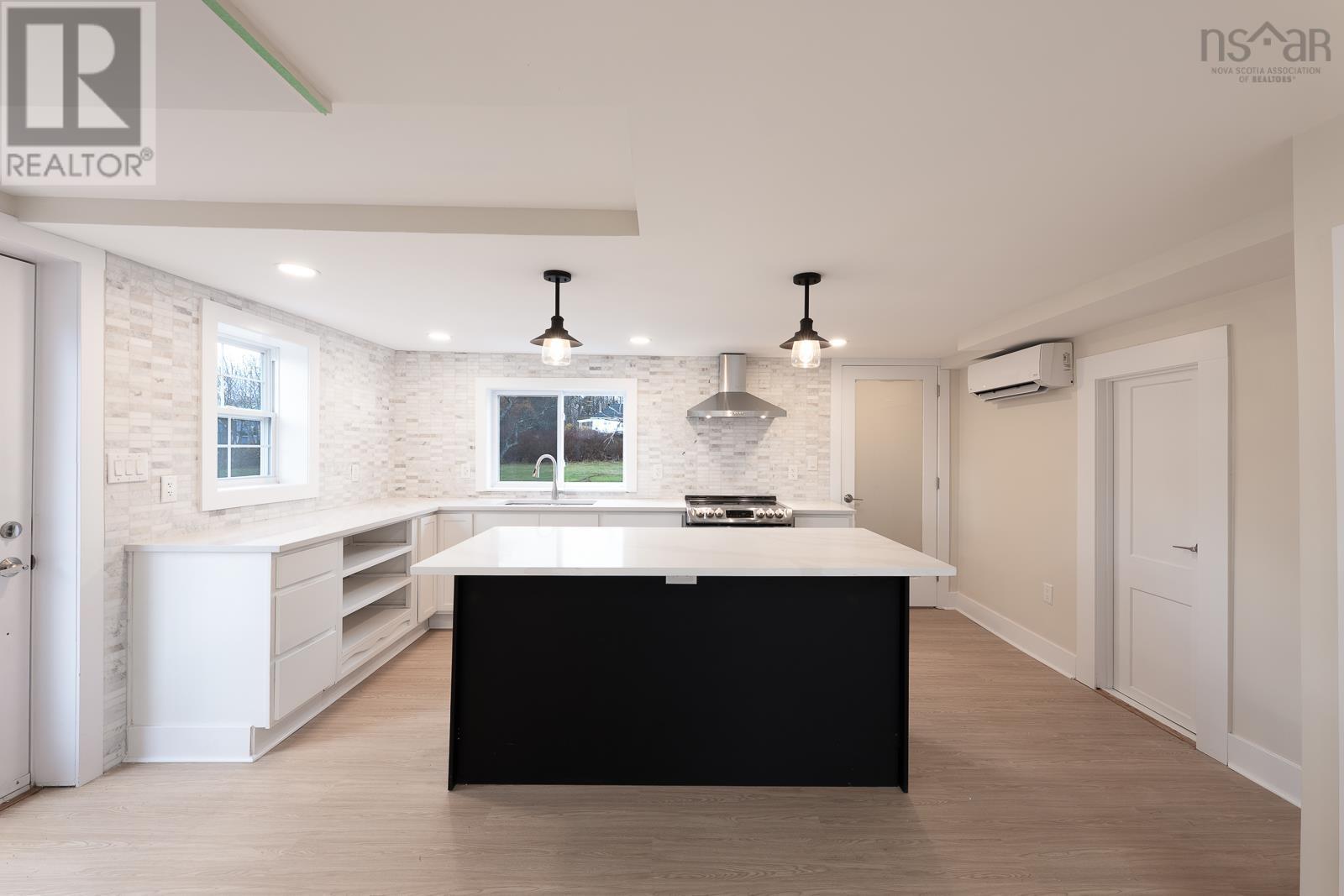 Property 12 of 49 of 14096 Highway 1