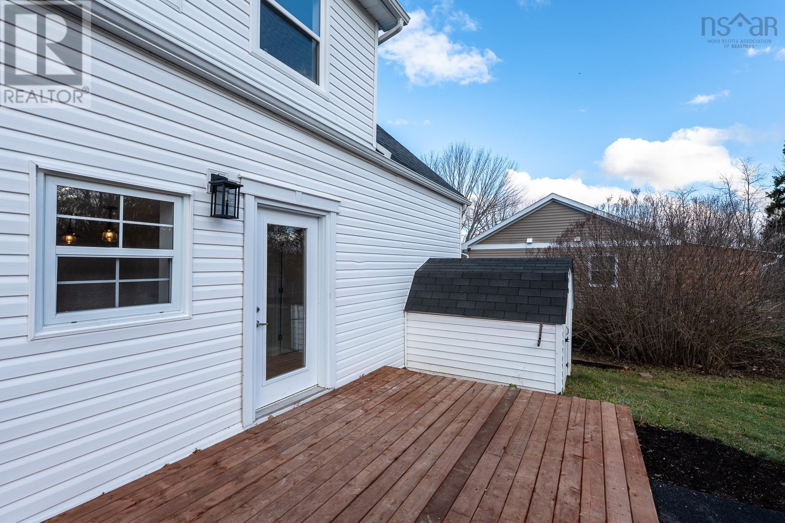 Property 15 of 49 of 14096 Highway 1