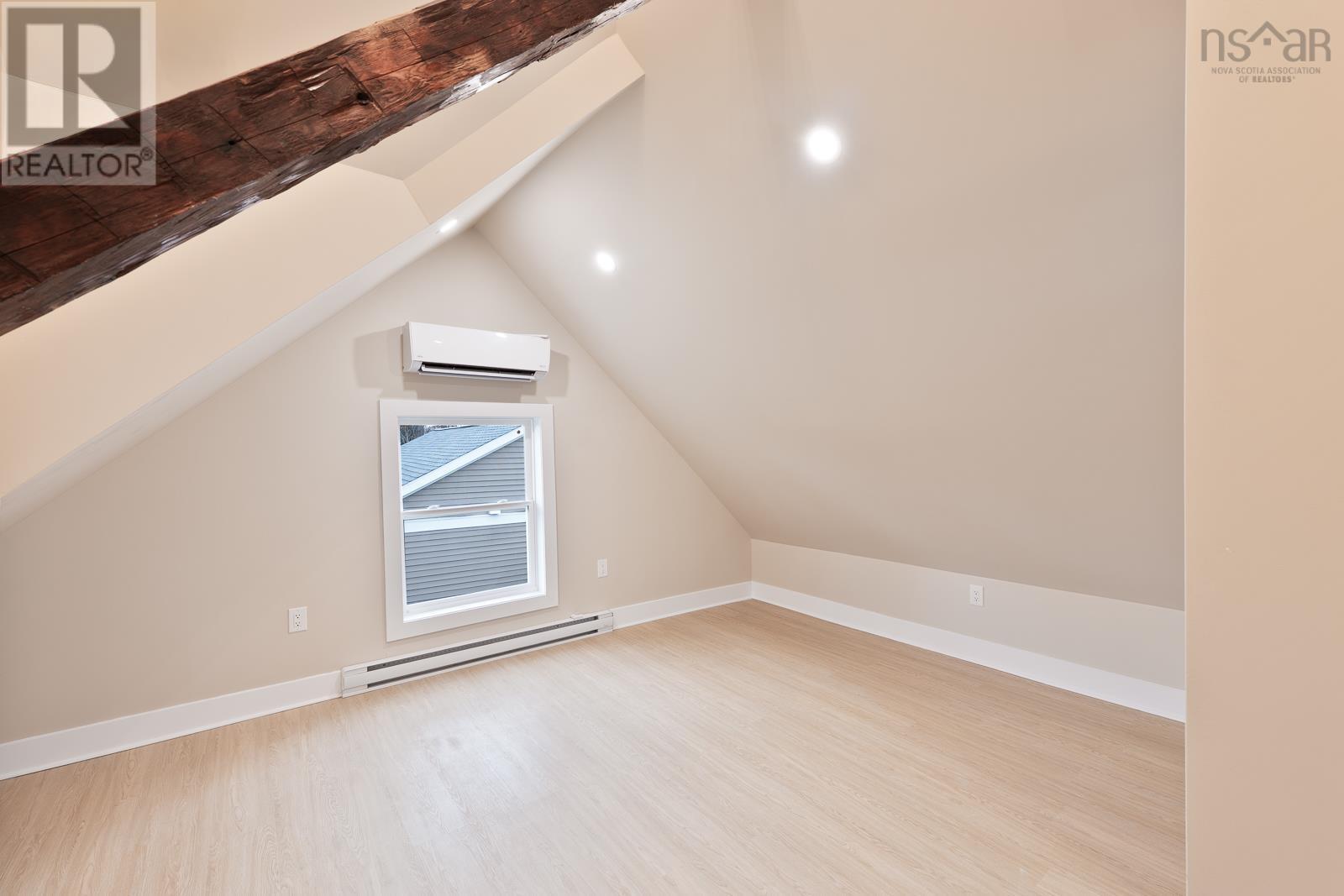 Property 30 of 49 of 14096 Highway 1