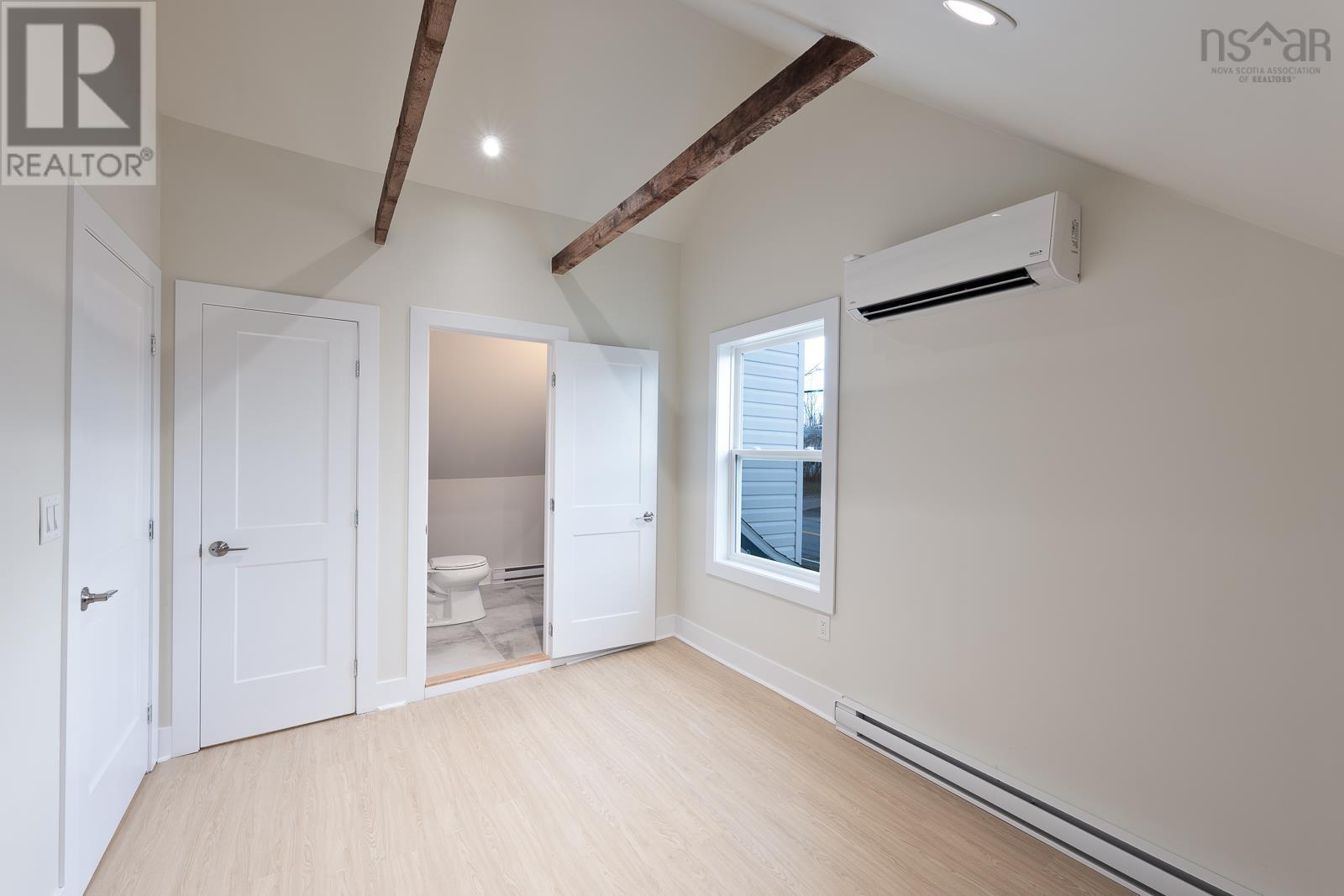 Property 39 of 49 of 14096 Highway 1