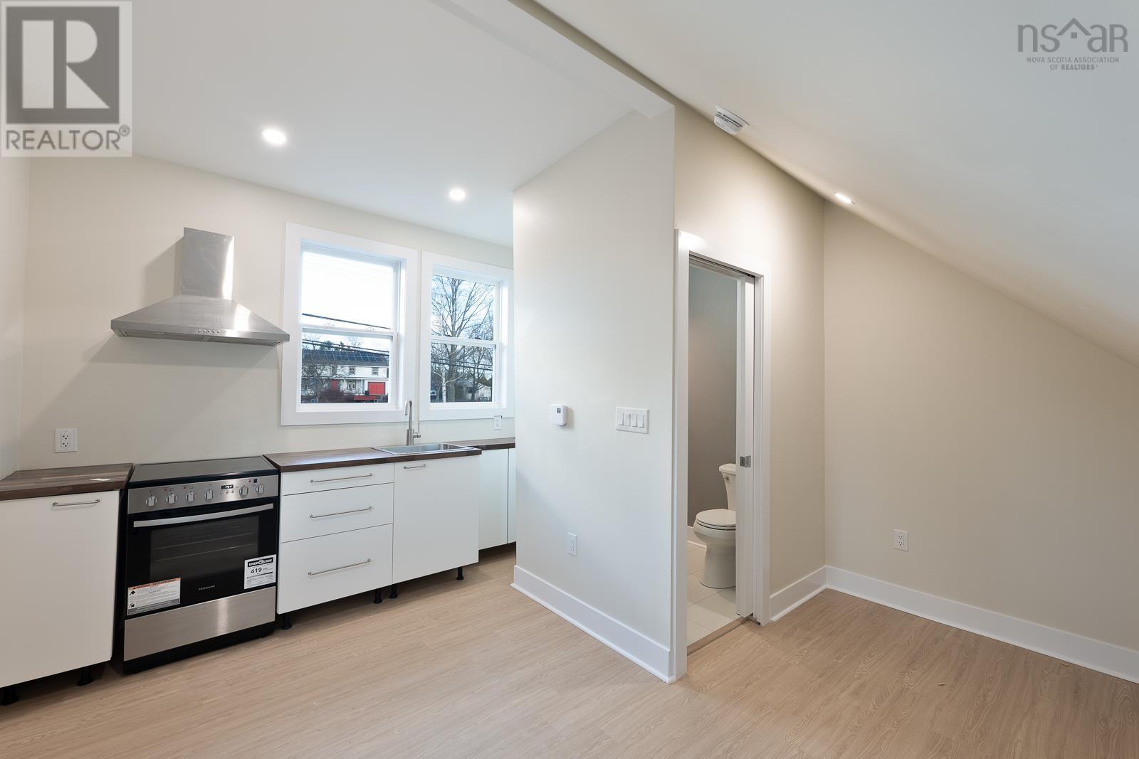 Property 43 of 49 of 14096 Highway 1