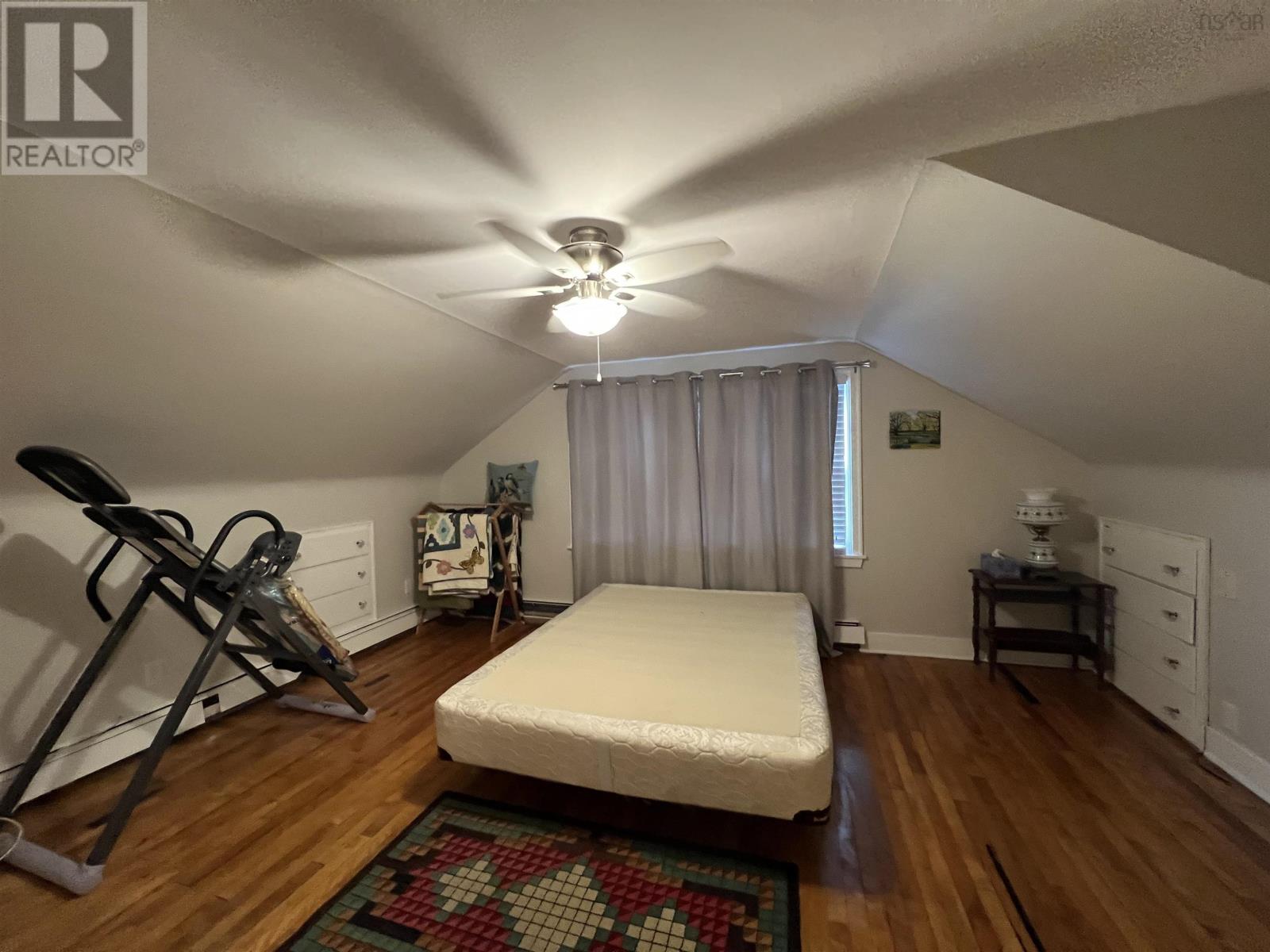 Property 2 of 20 of 199 King Street