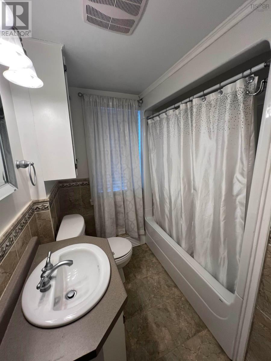 Property 5 of 20 of 199 King Street