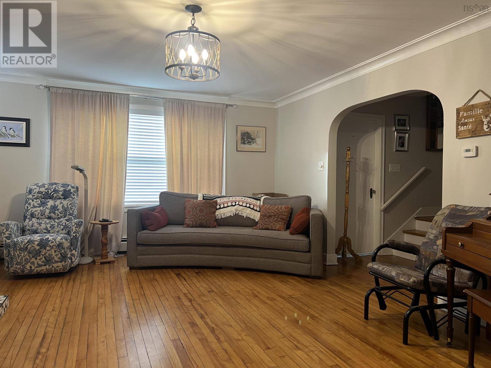 Property 18 of 20 of 199 King Street