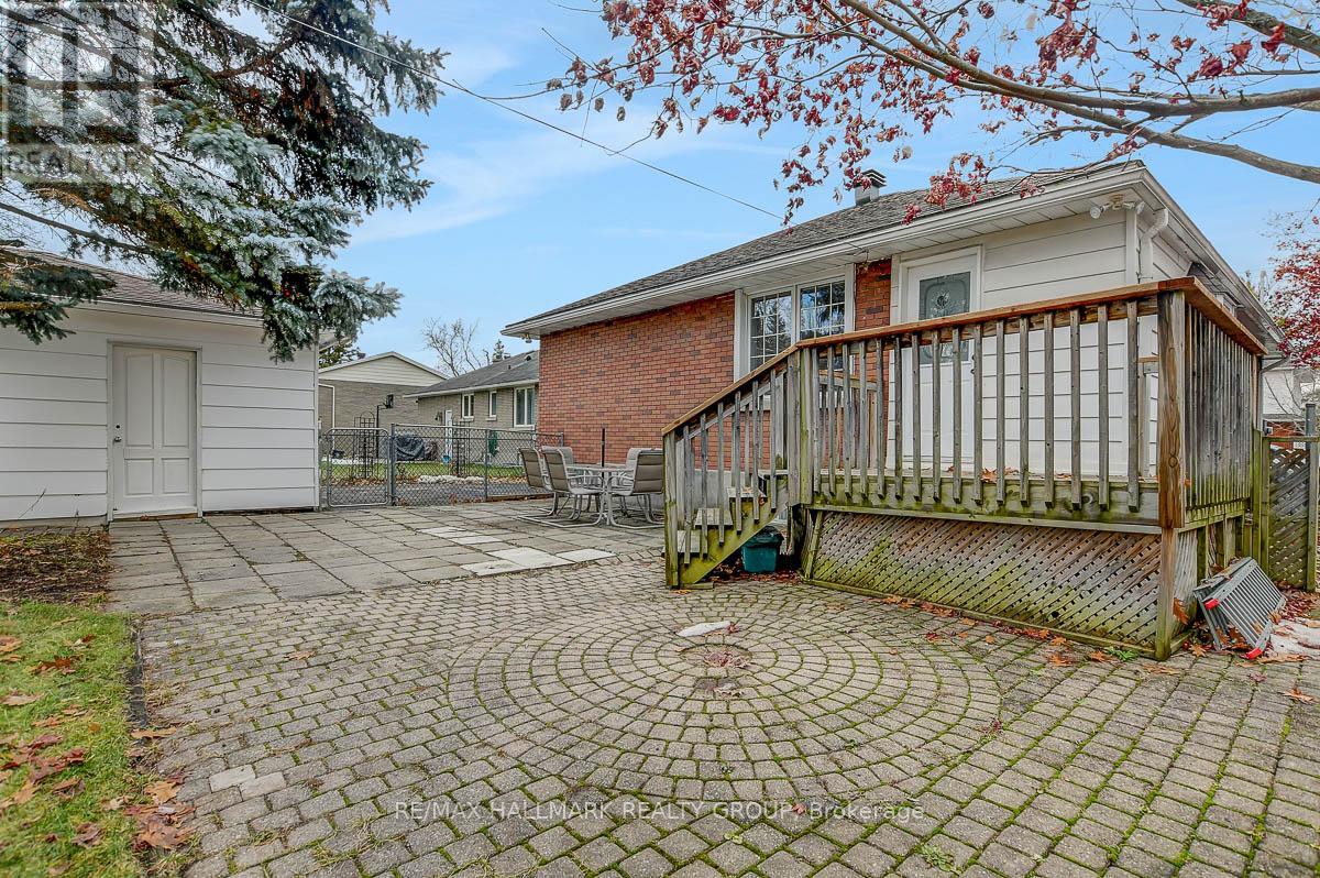 13 DUNHAM STREET - 44