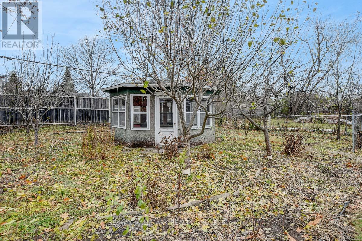 13 DUNHAM STREET - 47