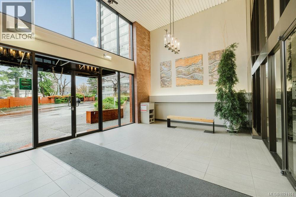 702 325 Maitland Street, Victoria