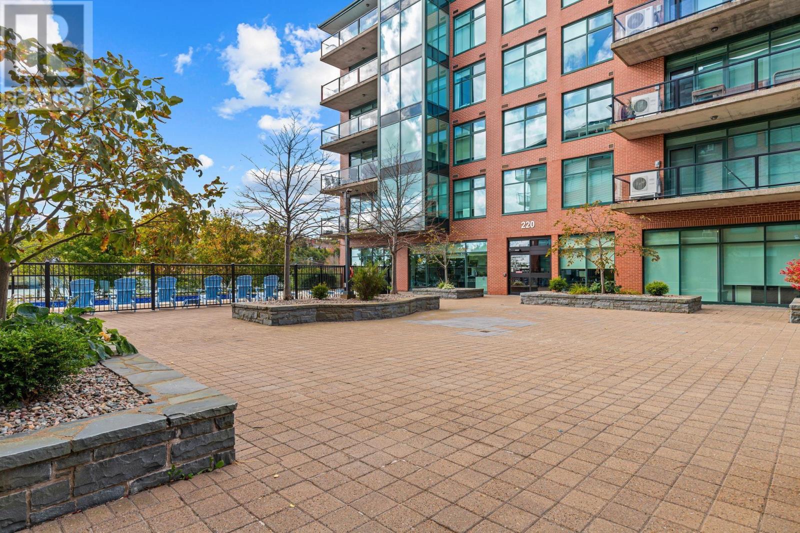 Property 29 of 32 of 305 220 Waterfront Drive