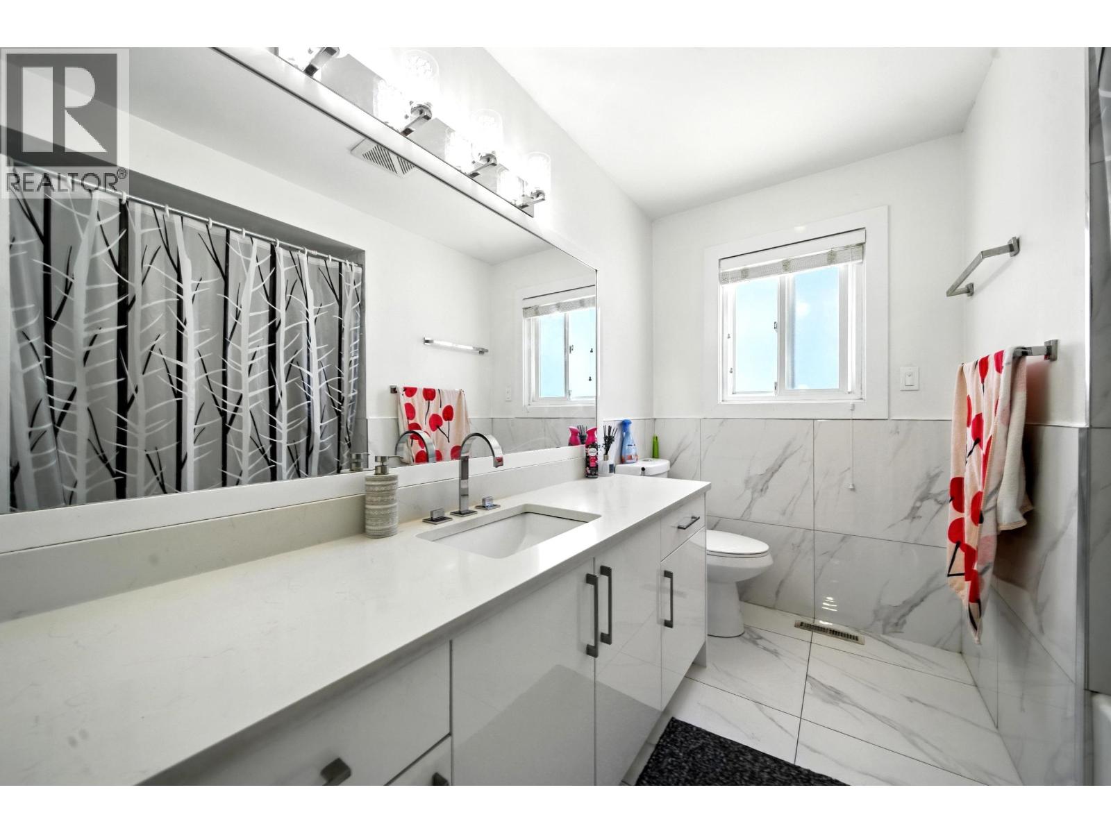 2545 E 43RD AVENUE, Vancouver