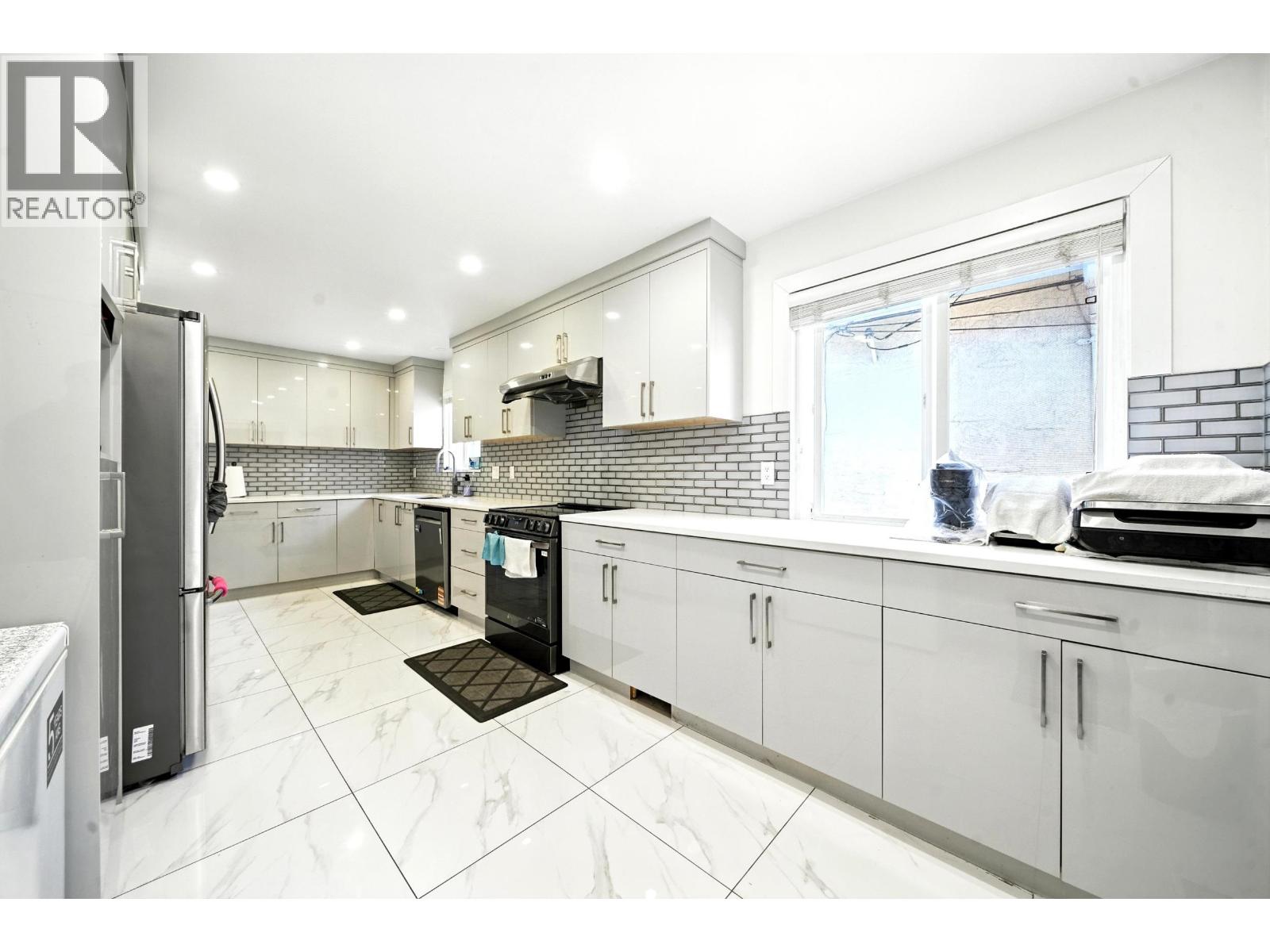 2545 E 43RD AVENUE, Vancouver