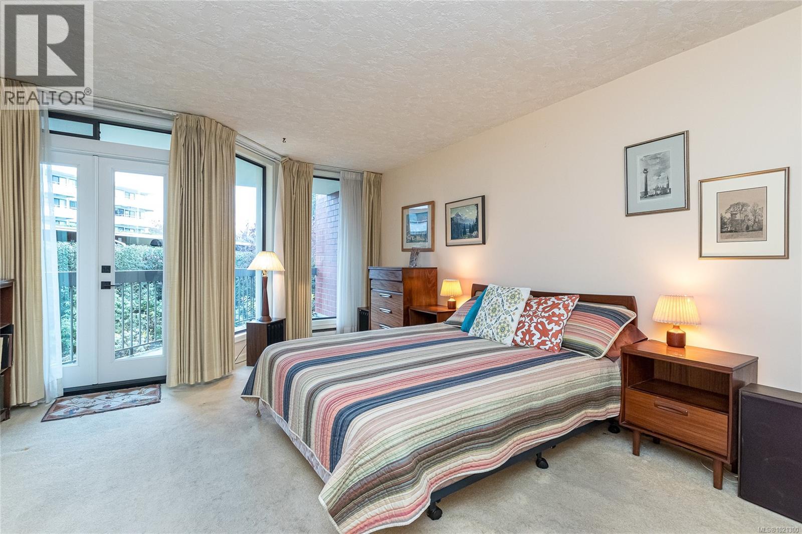 206 2119 Oak Bay Avenue, Oak Bay